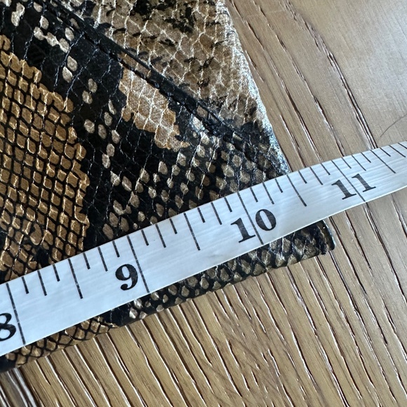 BCBGMAXAZRIA Faux Snakeskin Envelope Clutch - Picture 6 of 14